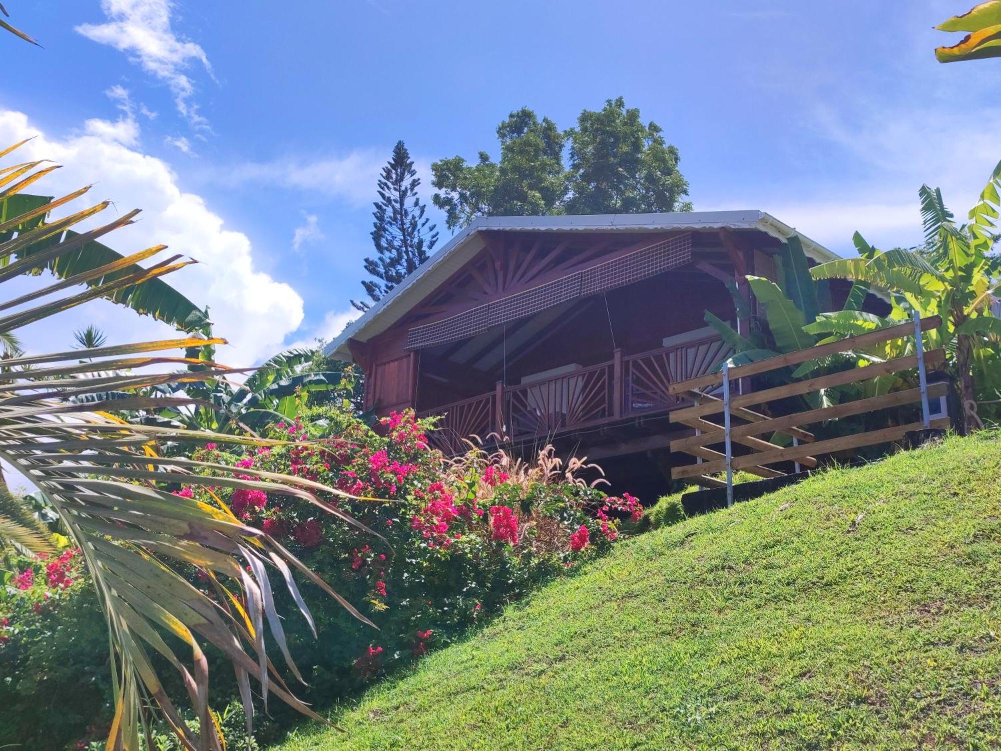 Gite 4 Etoiles, La Vieille Sucrerie St Claude Guadeloupe, Jacuzzi Spa Privatif, Vue Exceptionnelle Sur La Mer Des Caraibes Basse-Terre Luaran gambar